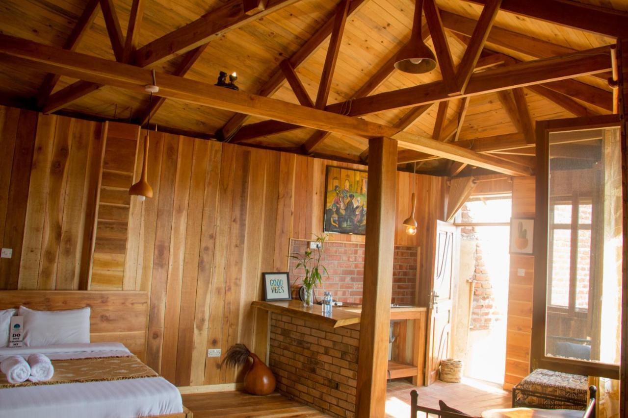 Nile Front Cottages Джинджа Экстерьер фото